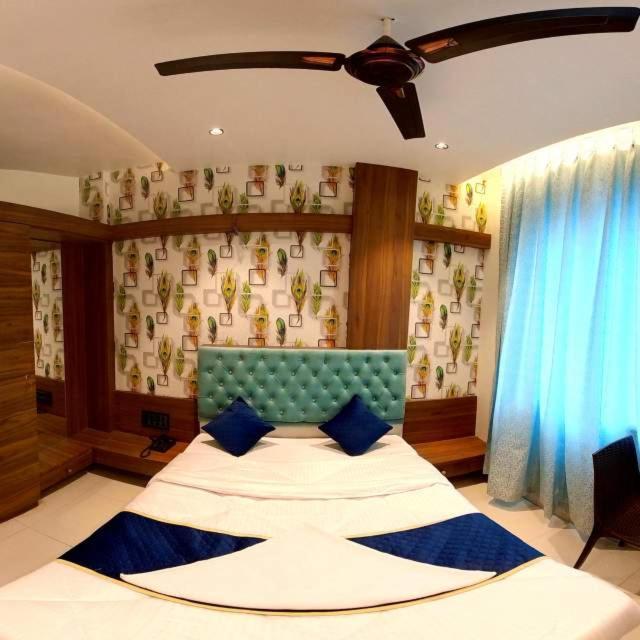 Hotel India Gate Narhe, Пуна Экстерьер фото