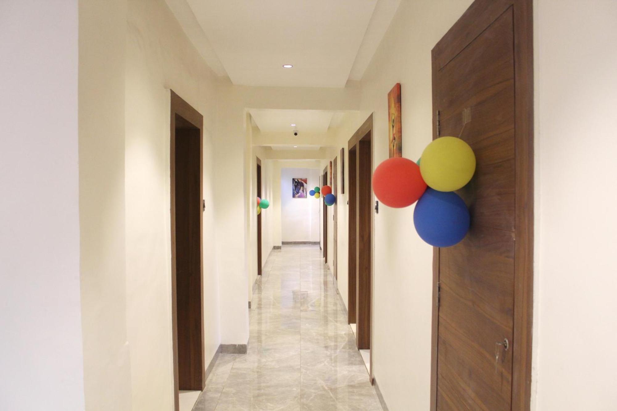 Hotel India Gate Narhe, Пуна Экстерьер фото